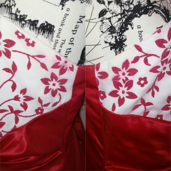 Sally USA Red Ball Gown Peep Floral Beading 3XL - Picture 7 of 8